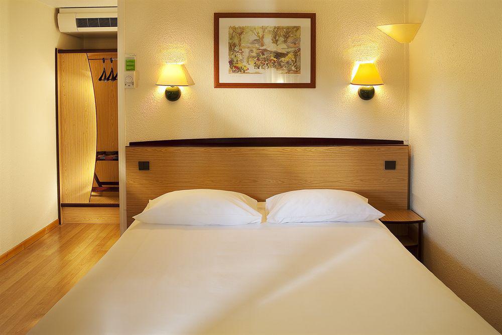 Campanile Dijon Sud - Marsannay Hotel Exterior foto
